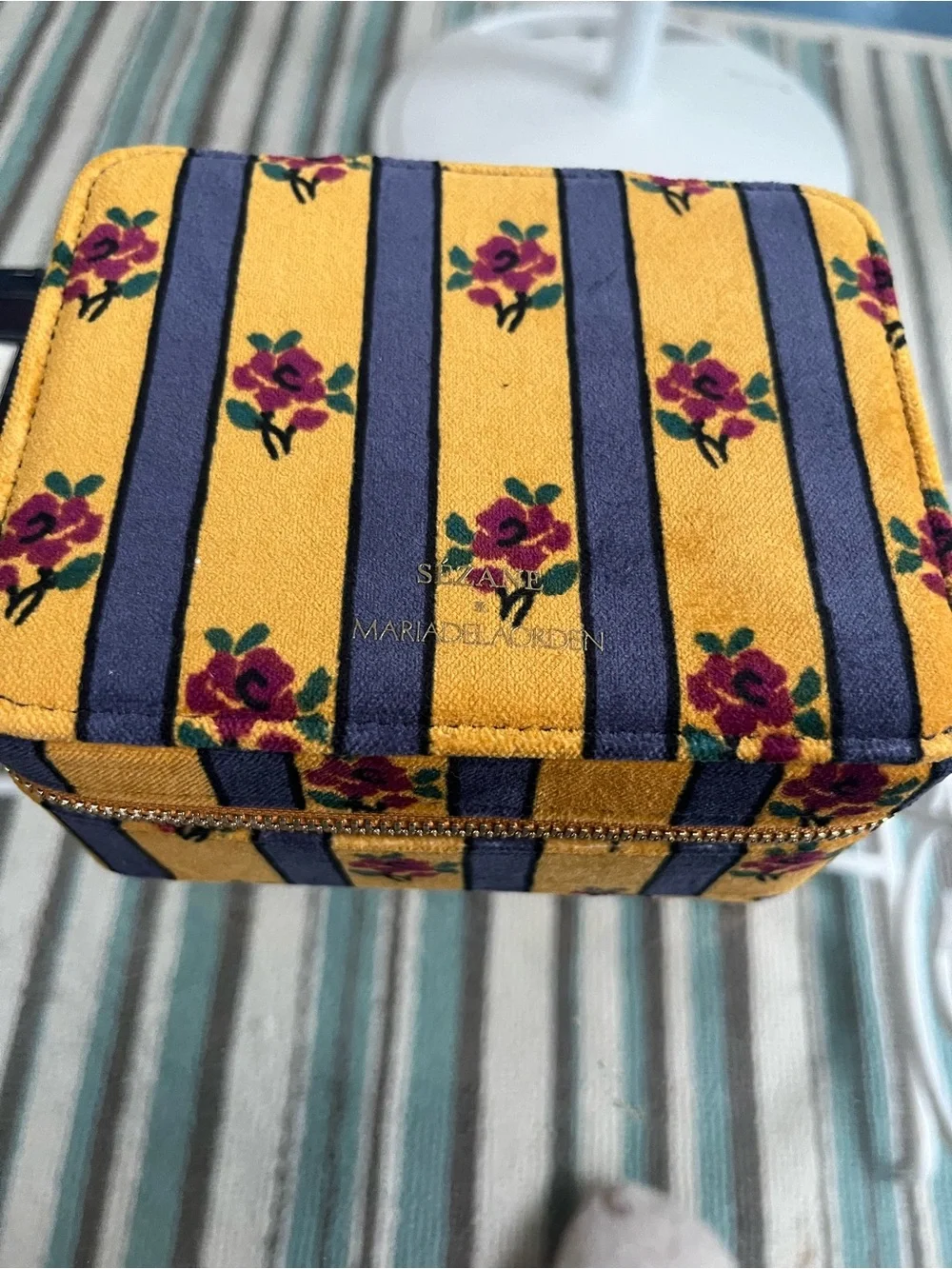 Sézane & Maria de la Orden new velvet travel jewelry box